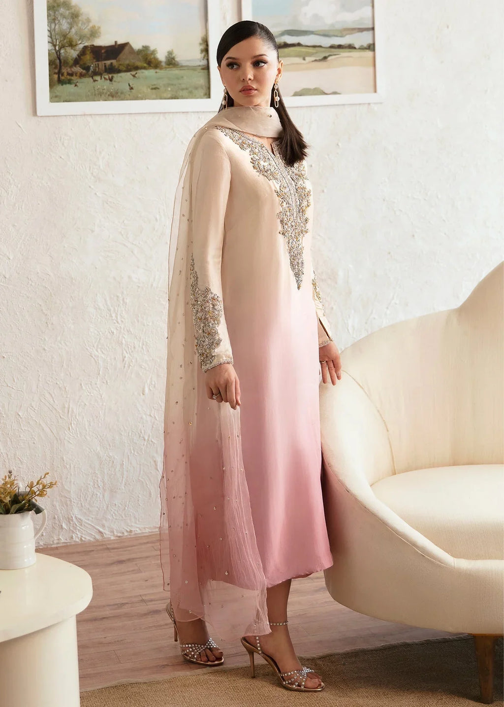 Maura - HANDMADE